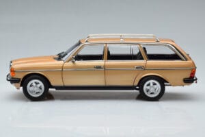 Mercedes 200T S123 AMG Package Beige Norev 1:18 183739 Druckguss — Bild 5 von 9