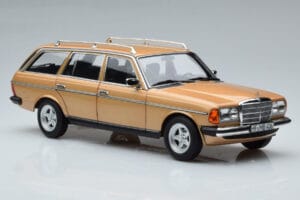 Mercedes 200T S123 AMG Package Beige Norev 1:18 183739 Druckguss — Bild 6 von 9