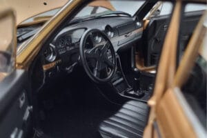 Mercedes 200T S123 AMG Package Beige Norev 1:18 183739 Druckguss — Bild 8 von 9