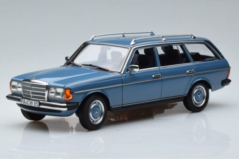 Mercedes 200T S123 Blau Norev 1:18 183737 Druckguss