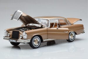 Mercedes 250 SE Coupe W111 Gold Metallic Norev 1:18 183759 Druckguss — Bild 2 von 7