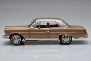 Mercedes 250 SE Coupe W111 Gold Metallic Norev 1:18 183759 Druckguss — Bild 4 von 7