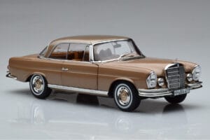 Mercedes 250 SE Coupe W111 Gold Metallic Norev 1:18 183759 Druckguss — Bild 5 von 7