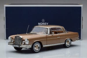 Mercedes 250 SE Coupe W111 Gold Metallic Norev 1:18 183759 Druckguss — Bild 7 von 7