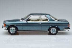 Mercedes 280 CE C123 Blau Otto 1:18 OT627 Resin — Bild 3 von 6