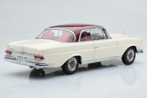 Mercedes 280 SE W108 Weiß AUTOart 1:18 76287 Druckguss — Bild 4 von 8