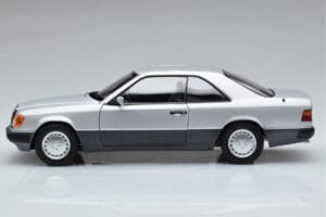 Mercedes 300 CE-24 C124 Coupe Silber Norev 1:18 183880 Druckguss — Bild 4 von 7