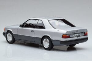Mercedes 300 CE-24 C124 Coupe Silber Norev 1:18 183880 Druckguss — Bild 6 von 7