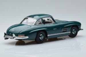 Mercedes 300 SL W198 Gullwing Grün Norev 1:18 183851 Druckguss — Bild 3 von 7