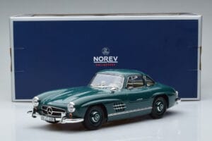 Mercedes 300 SL W198 Gullwing Grün Norev 1:18 183851 Druckguss — Bild 7 von 7