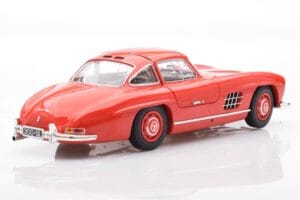 Mercedes 300 SL W198 Gullwing Rot Minichamps 1:18 110037211 Druckguss — Bild 3 von 8