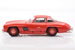 Mercedes 300 SL W198 Gullwing Rot Minichamps 1:18 110037211 Druckguss — Bild 4 von 8
