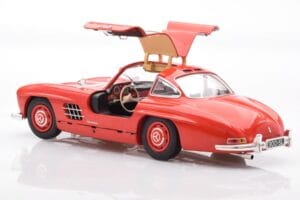 Mercedes 300 SL W198 Gullwing Rot Minichamps 1:18 110037211 Druckguss — Bild 5 von 8