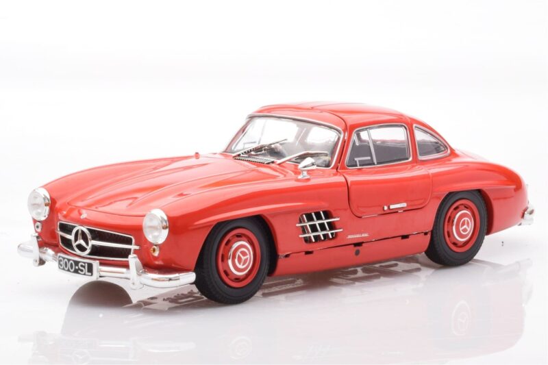 Mercedes 300 SL W198 Gullwing Rot Minichamps 1:18 110037211 Druckguss