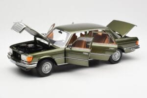 Mercedes 450SEL 6.9 W116 Grün Metallic Norev 1:18 183455 Druckguss — Bild 2 von 8
