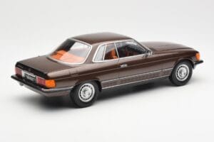 Mercedes 500 SLC C107 Braun KK-Scale 1:18 180851 Druckguss — Bild 2 von 6