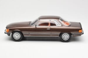 Mercedes 500 SLC C107 Braun KK-Scale 1:18 180851 Druckguss — Bild 3 von 6