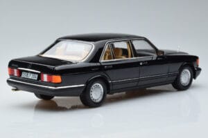 Mercedes 560 SEL W126 Schwarz Norev 1:18 183793 Druckguss — Bild 3 von 7