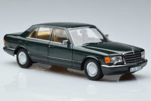 Mercedes 560 SEL W126 Dunkelgrün Metallic Norev 1:18 B66040682 Druckguss — Bild 5 von 7