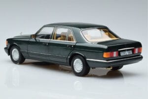 Mercedes 560 SEL W126 Dunkelgrün Metallic Norev 1:18 B66040682 Druckguss — Bild 6 von 7