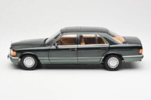 Mercedes 560 SEL W126 Night Grün Metallic Dealer Edition Norev 1:18 B66040626 Druckguss — Bild 4 von 8