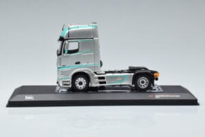 Mercedes Actros MP4 Racing Edition IXO 1:43 TR091 Druckguss — Bild 3 von 6
