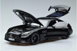Mercedes AMG GT C190 Black Series Schwarz Norev 1:18 183900 Druckguss — Bild 2 von 7