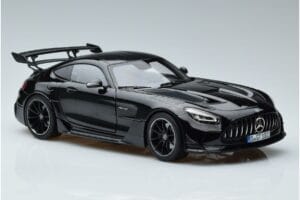 Mercedes AMG GT C190 Black Series Schwarz Norev 1:18 183900 Druckguss — Bild 5 von 7