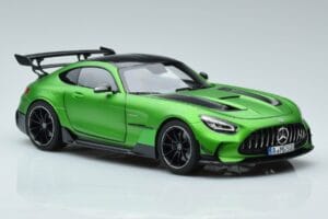 Mercedes AMG GT C190 Black Series Grün Hell Magno Limitierte Auflage Norev 1:18 183903 Druckguss — Bild 5 von 7