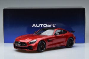 Mercedes AMG GT R C190 Kardinalrot AUTOart 1:18 76331 Druckguss — Bild 7 von 7