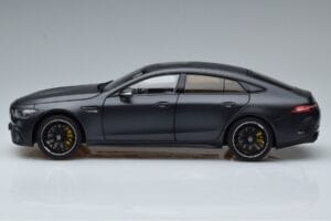 Mercedes AMG GT63 S X290 Dealer Edition Norev 1:18 B66960460 Druckguss — Bild 4 von 7