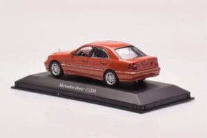 Mercedes C-Class W202 C220 Orange Metallic Dealer Edition Minichamps 1:43 B66005747 Druckguss — Bild 3 von 4