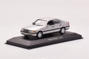 Mercedes C-Class W202 C220 Silber Minichamps 1:43 B66005705-M1 Druckguss — Bild 2 von 4