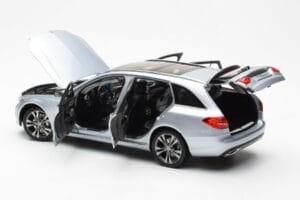 Mercedes C-Class W205 T-Modell Silber Asia Exclusive Norev 1:18 183865 Druckguss — Bild 5 von 8