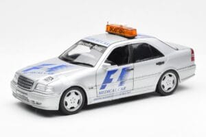 Mercedes C-Class W202 AMG Medical Car F1 1997 UT Models 1:18 26106 Druckguss