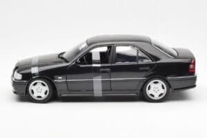 Mercedes C-Class W202 C36 AMG Schwarz Metallic UT Models 1:18 26102 Druckguss — Bild 3 von 6