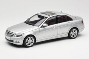 Mercedes C-Class W204 Avantgarde Silber AUTOart 1:18 B66962368 Druckguss