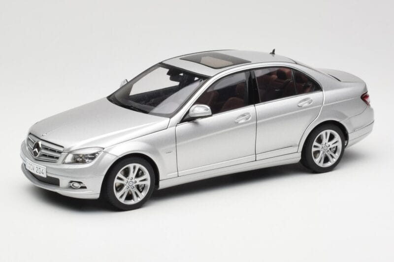 Mercedes C-Class W204 Avantgarde Silber AUTOart 1:18 B66962368 Druckguss
