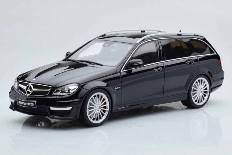 Mercedes C63 AMG S204 T-Modell Schwarz GT Spirit 1:18 GT760 Resin