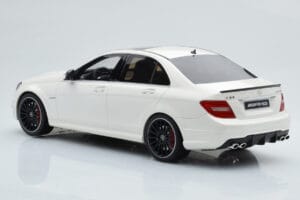 Mercedes C63 AMG W204 Weiß GT Spirit 1:18 GT166 Resin — Bild 5 von 6