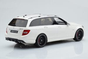Mercedes C63 AMG S204 T-Modell Weiß GT Spirit 1:18 GT147 Resin — Bild 2 von 8