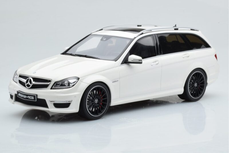 Mercedes C63 AMG S204 T-Modell Weiß GT Spirit 1:18 GT147 Resin