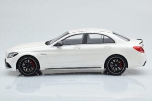 Mercedes C63S AMG W205 Weiß GT Spirit 1:18 B66960370 Resin — Bild 3 von 6