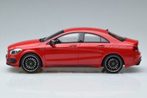 Mercedes CLA 45 AMG C117 Jupiter Rot GT Spirit 1:18 GT031 Resin — Bild 3 von 6