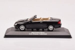Mercedes CLK A209 Cabriolet Obsidian Schwarz Metallic Minichamps 1:43 B66961966 Druckguss