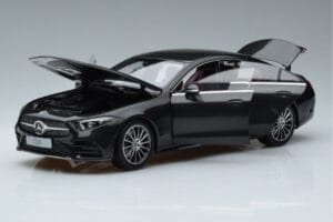 Mercedes CLS Coupe C257 Norev 1:18 B66960546 Druckguss — Bild 2 von 7