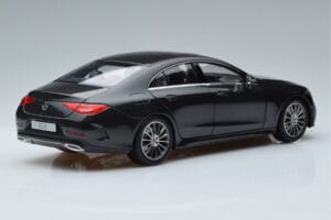 Mercedes CLS Coupe C257 Norev 1:18 B66960546 Druckguss — Bild 3 von 7