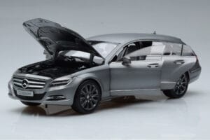Mercedes CLS Shooting Brake X218 Alanite Grau Norev 1:18 B66960117 Druckguss — Bild 2 von 7