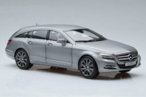 Mercedes CLS Shooting Brake X218 Alanite Grau Norev 1:18 B66960117 Druckguss — Bild 5 von 7