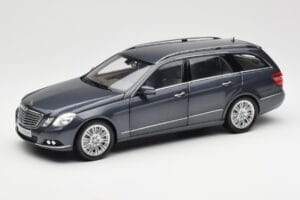 Mercedes E-Class S212 T-Modell Tenorit Grau Metallic Minichamps 1:18 B66962447 Druckguss